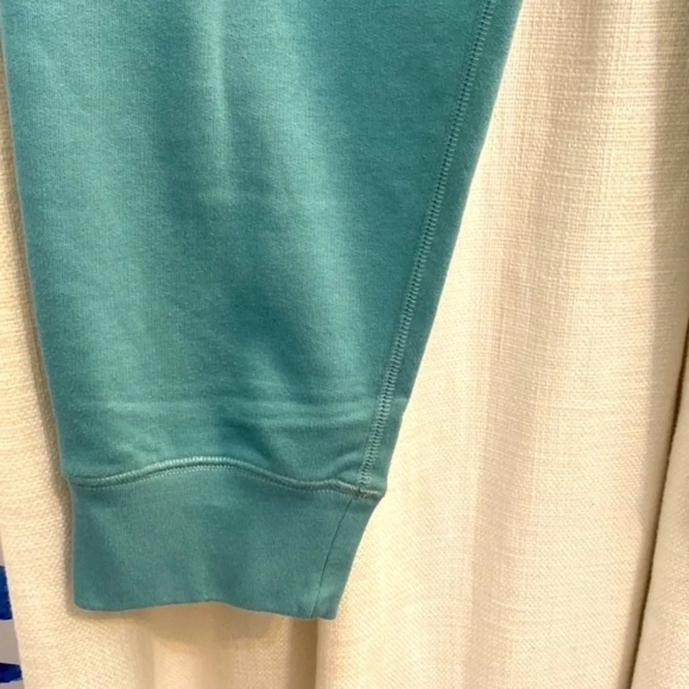 NWOT Men’s Land’s End Serious Sweats Sea Foam Blue Draw String Joggers Size L